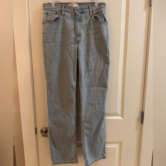 Abercrombie & Fitch Light Blue Straight Leg Jeans - Picture 2 of 11